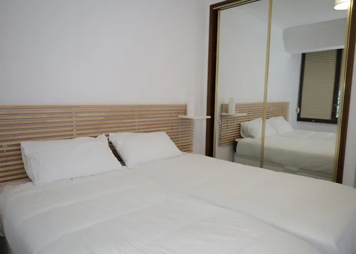 Apartment Precioso Con Patio A Coruna